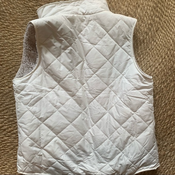 Francesca’s Reversible Vest NWOT - Picture 4 of 4